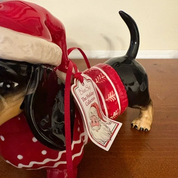 Blue Sky Holiday Dachshund Dog Figurine - Black and Red - Picture 4 of 5